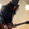 Slash: Αποκαλύπτει τί κρυβόταν πίσω από τη ρήξη με τον Axl Rose